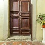게스트하우스 Double At Historical Palazzo Spinelli