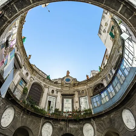 Double At Historical Palazzo Spinelli 게스트하우스 *